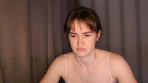 Snapshot of pineapple__mood chatting on 11, 6, 2026 online show from 11, 6, 2026