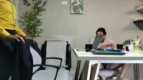 Snapshot of pineappleflipped chatting on 27, 6, 2026 pineappleflipped online show from 27, 6, 2026