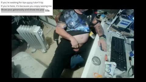 pini_z online show from 5, 1, 2025