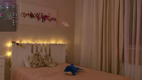 Eva online show from 13, 10, 2025