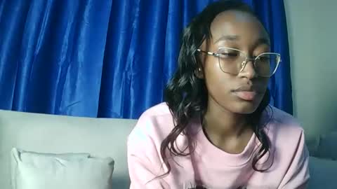 PinkyAura online show from 24, 5, 2026