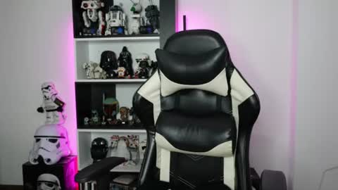 Emily online show from 11, 7, 2026
