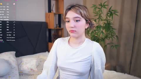 Snapshot of pinkncrazy chatting on 24, 2, 2025 HERES ALICE WELCOME EVERYONE LOVENSE DOMI REACT TO YOUR TIPS LETS MAKE A GREAT SHOW TOGETHER online show from 24, 2, 2025