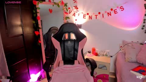 Sarah .. online show from 15, 2, 2025