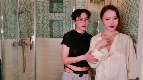 Li long hair and Rude short hair online show from 13, 4, 2026