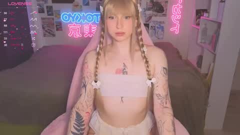 pinkvenom_ online show from 7, 10, 2025