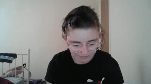 Snapshot of pinkwife97 chatting on 23, 9, 2025 pinkwife97 online show from 23, 9, 2025