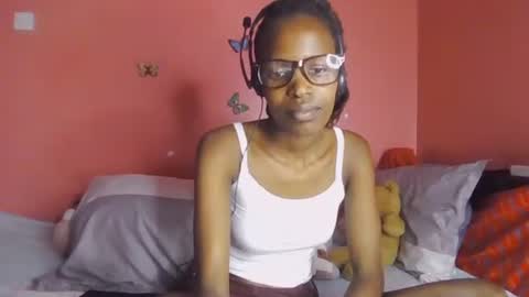 Snapshot of pinky_cockoo chatting on 7, 5, 2026 pinky_cockoo online show from 7, 5, 2026