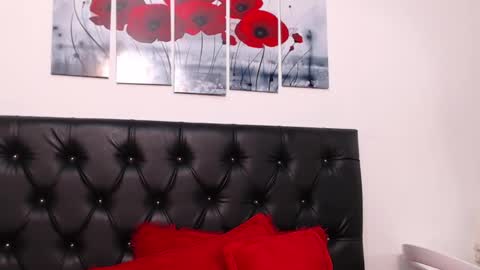 pinky_f00x online show from 8, 10, 2025