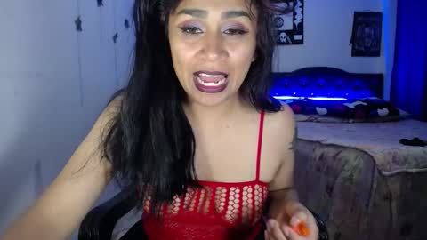 Snapshot of pinky_pinky_ chatting on 22, 12, 2024 VIOLETA LOPEZ online show from 22, 12, 2024