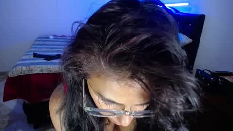Snapshot of pinky_pinky_ chatting on 17, 1, 2025 VIOLETA LOPEZ online show from 17, 1, 2025