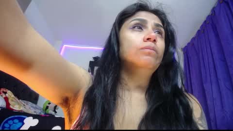 Snapshot of pinky_pinky_ chatting on 10, 9, 2025 VIOLETA LOPEZ online show from 10, 9, 2025