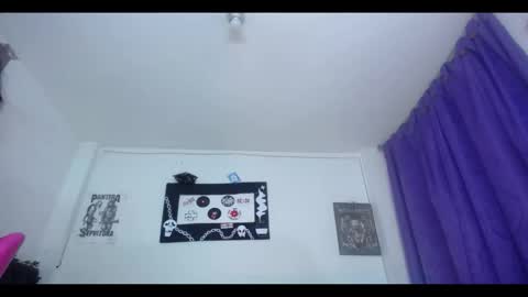 Snapshot of pinky_pinky_ chatting on 21, 9, 2025 VIOLETA LOPEZ online show from 21, 9, 2025