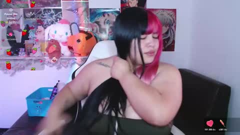 Snapshot of pinky_sexxx chatting on 9, 11, 2025 Pau online show from 9, 11, 2025