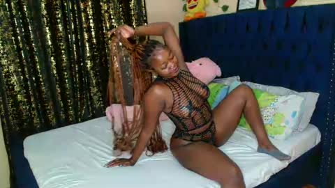 Snapshot of pinkysmiles chatting on 4, 2, 2025 Pinky online show from 4, 2, 2025