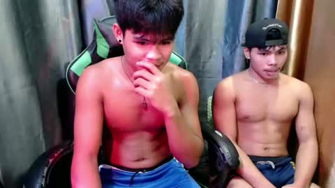 pinoy_fuckboy69 online show from 28, 4, 2026
