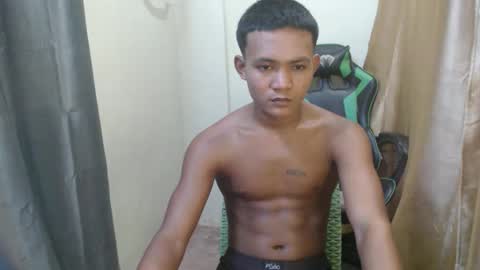 Snapshot of pinoy_fucker18 chatting on 11, 4, 2026 pinoy_fucker18 online show from 11, 4, 2026