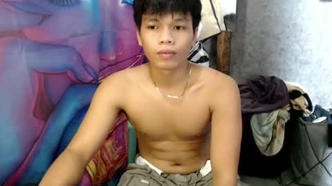 Snapshot of pinoy_tong18 chatting on 23, 7, 2026 pinoy_tong18 online show from 23, 7, 2026