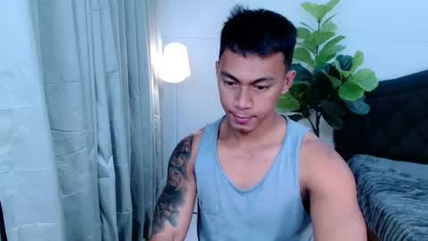 Snapshot of pinoymilker chatting on 1, 6, 2026 ethan online show from 1, 6, 2026