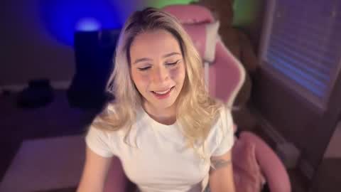 Snapshot of piperisyourho chatting on 9, 3, 2025 Piperisyourho online show from 9, 3, 2025