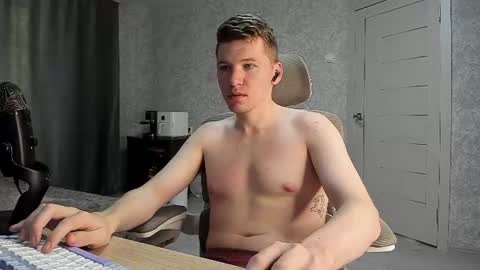 Snapshot of pirremeow chatting on 3, 8, 2026 Pierre online show from 3, 8, 2026