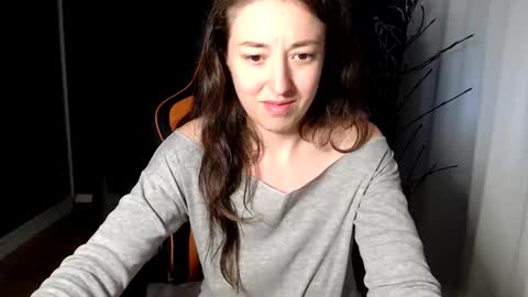 piscesgirl06 online show from 8, 10, 2025