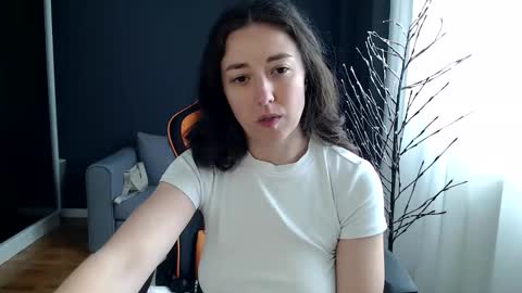 piscesgirl06 online show from 27, 3, 2026