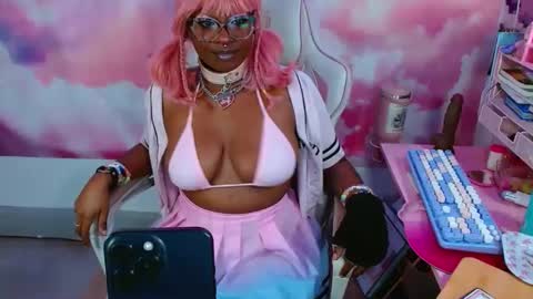 Snapshot of pixiebob25 chatting on 17, 1, 2025 Thekawaiidomme online show from 17, 1, 2025