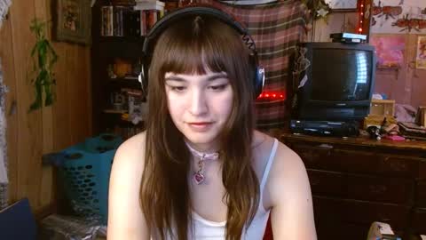 Snapshot of pixinun chatting on 17, 1, 2025 Izzy online show from 17, 1, 2025