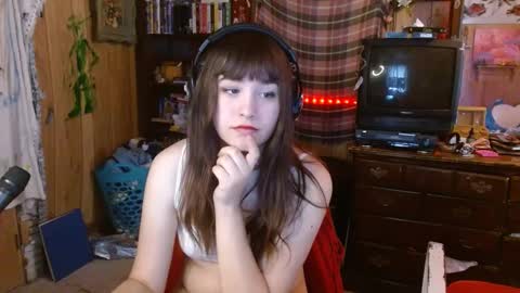 Snapshot of pixinun chatting on 28, 1, 2025 Izzy online show from 28, 1, 2025