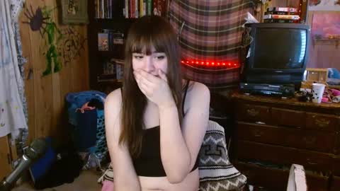 Snapshot of pixinun chatting on 18, 2, 2025 Izzy online show from 18, 2, 2025