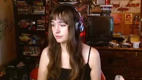 Snapshot of pixinun chatting on 29, 9, 2025 Izzy online show from 29, 9, 2025