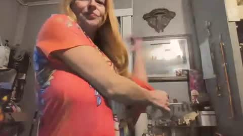 Snapshot of pizzedwife chatting on 14, 7, 2026 pizzedwife online show from 14, 7, 2026