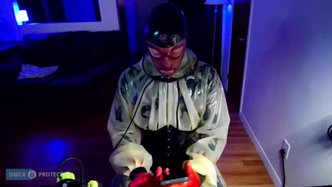 Snapshot of plasticme chatting on 10, 9, 2025 plasticme online show from 10, 9, 2025