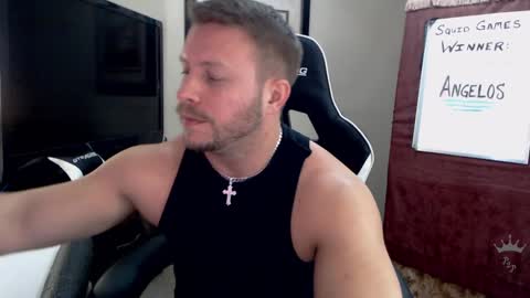 Snapshot of player2pawns chatting on 10, 1, 2025 Player online show from 10, 1, 2025