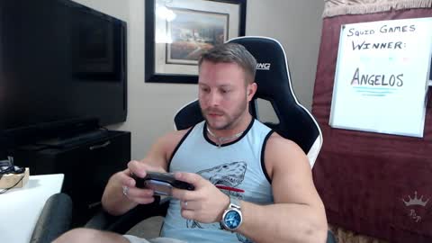 Snapshot of player2pawns chatting on 12, 1, 2025 Player online show from 12, 1, 2025