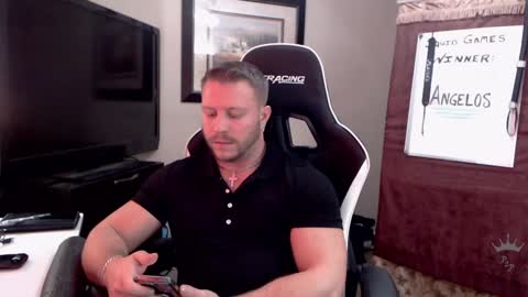 Snapshot of player2pawns chatting on 28, 1, 2025 Player online show from 28, 1, 2025