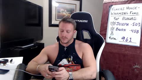 Snapshot of player2pawns chatting on 6, 2, 2025 Player online show from 6, 2, 2025