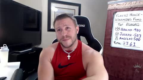 Snapshot of player2pawns chatting on 11, 2, 2025 Player online show from 11, 2, 2025