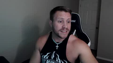 Snapshot of player2pawns chatting on 31, 10, 2025 Player online show from 31, 10, 2025