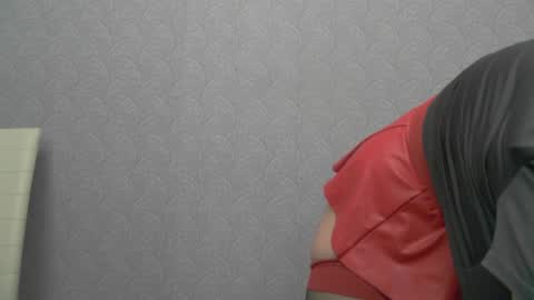 Snapshot of playful_goldie chatting on 15, 12, 2025 Goldie online show from 15, 12, 2025