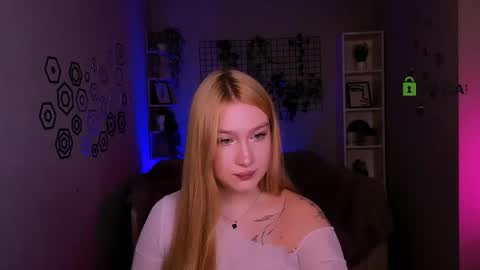 Snapshot of playful_sophie chatting on 3, 5, 2026 Sophie online show from 3, 5, 2026