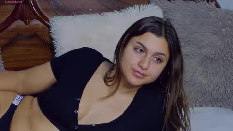 PlayfulNicole online show from 26, 11, 2025