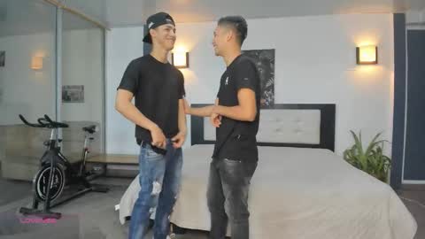   online show from 11, 11, 2025