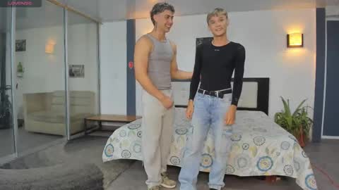   online show from 19, 11, 2025