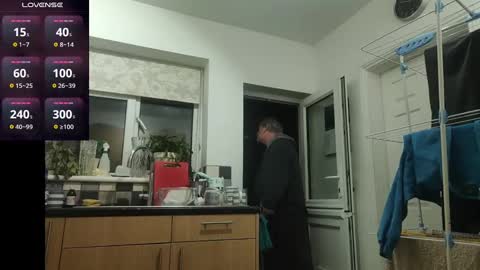 Play Me online show from 17, 2, 2025