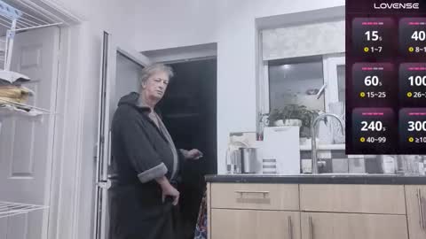 Play Me online show from 5, 10, 2025