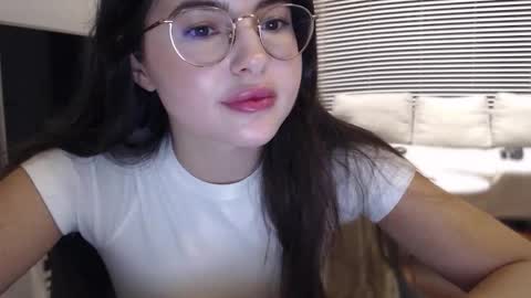 Snapshot of playnofuckinggames chatting on 10, 9, 2025 Mary online show from 10, 9, 2025