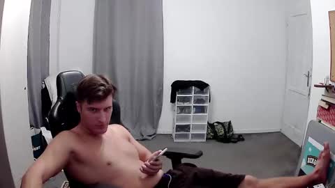 plkrisztian online show from 11, 9, 2025