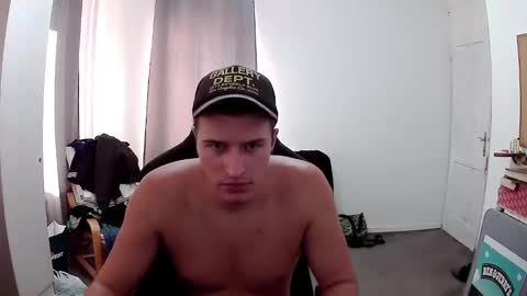 plkrisztian online show from 22, 9, 2025